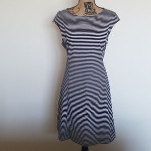 Gap dark blue and white horizontal striped dress